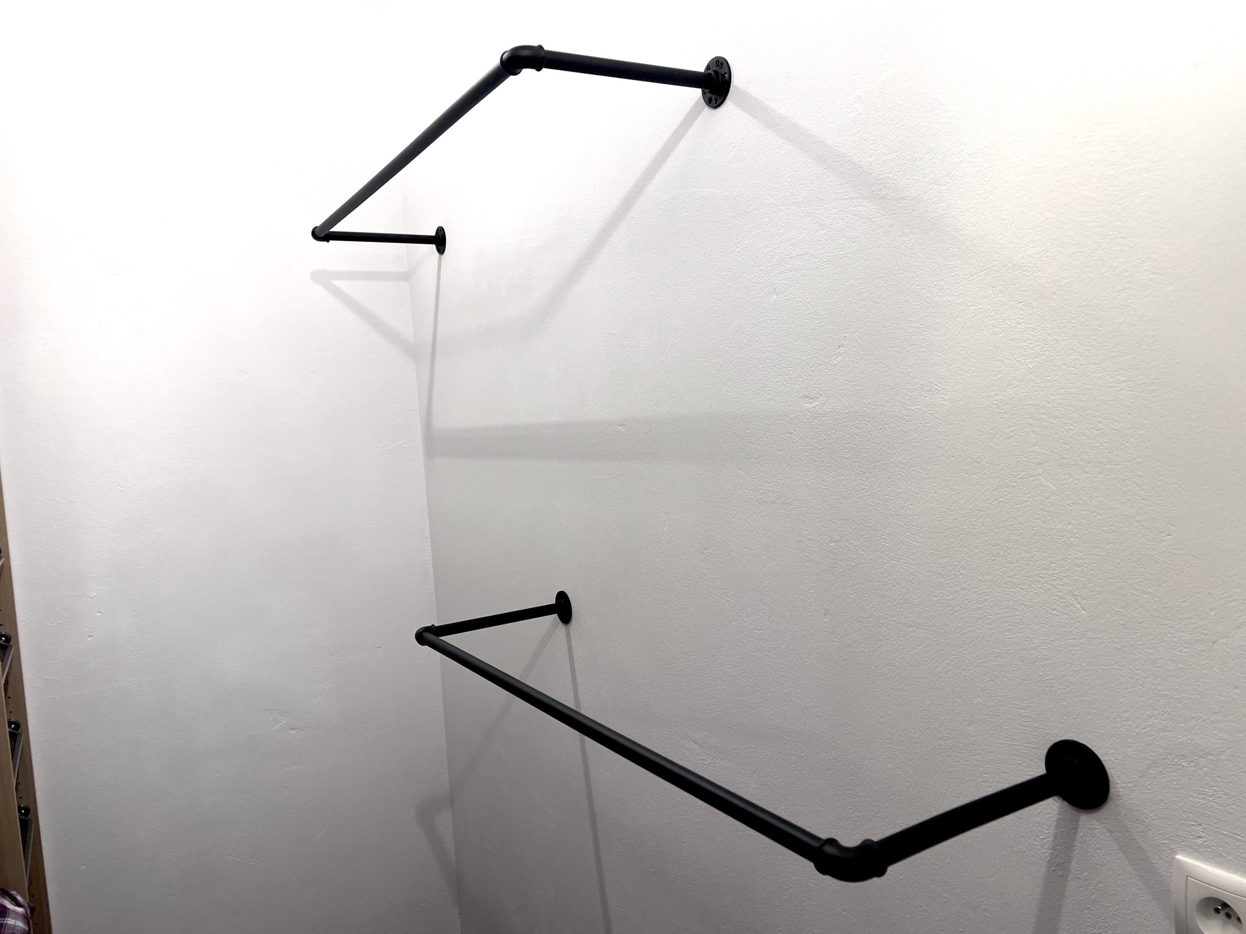 Wieszak na ubrania z rur | wieszak do garderoby | Rurka na wieszaki - obrazek 3