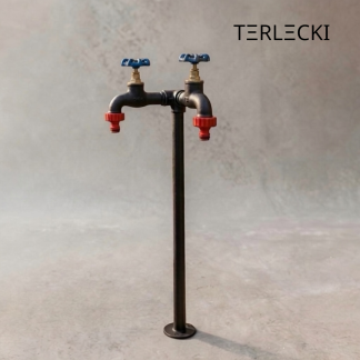 Nierdzewny Podwójny Kran ogrodowy V | Słupek wolnostojący hydrant z rury industrialny